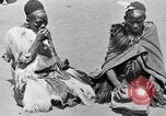 Standbild afrikanischen Stammesangehörige Zentralafrika, 1931, aus Sekunde 13 historischem Filmmaterial Videoclip 65675048512