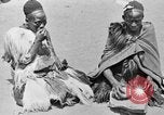Standbild afrikanischen Stammesangehörige Zentralafrika, 1931, aus Sekunde 17 historischem Filmmaterial Videoclip 65675048512