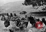 Standbild afrikanischen Stammesangehörige Zentralafrika, 1931, aus Sekunde 47 historischem Filmmaterial Videoclip 65675048512
