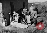 Standbild afrikanischen Stammesangehörige Zentralafrika, 1931, aus Sekunde 12 historischem Filmmaterial Videoclip 65675048514