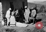 Standbild afrikanischen Stammesangehörige Zentralafrika, 1931, aus Sekunde 15 historischem Filmmaterial Videoclip 65675048514