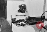 Standbild afrikanischen Babys Zentralafrika, 1931, aus Sekunde 23 historischem Filmmaterial Videoclip 65675048515