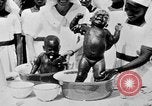 Standbild afrikanischen Babys Zentralafrika, 1931, aus Sekunde 41 historischem Filmmaterial Videoclip 65675048515