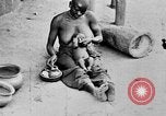 Standbild afrikanische Krankenschwestern Zentralafrika, 1931, aus Sekunde 38 historischem Filmmaterial Videoclip 65675048516