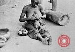 Standbild afrikanische Krankenschwestern Zentralafrika, 1931, aus Sekunde 39 historischem Filmmaterial Videoclip 65675048516