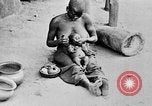 Standbild afrikanische Krankenschwestern Zentralafrika, 1931, aus Sekunde 42 historischem Filmmaterial Videoclip 65675048516
