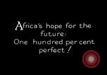 Standbild afrikanische Krankenschwestern Zentralafrika, 1931, aus Sekunde 55 historischem Filmmaterial Videoclip 65675048516