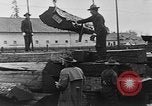 Standbild Stammholz United States USA, 1917, aus Sekunde 23 historischem Filmmaterial Videoclip 65675048520