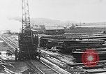 Standbild Stammholz United States USA, 1917, aus Sekunde 35 historischem Filmmaterial Videoclip 65675048520