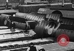 Immagine di Assemblaggio di un piano United States USA, 1917, secondo 22 filmato di repertorio 65675048529
