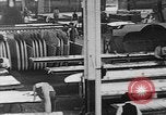 Immagine di Assemblaggio di un piano United States USA, 1917, secondo 29 filmato di repertorio 65675048529