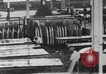 Immagine di Assemblaggio di un piano United States USA, 1917, secondo 31 filmato di repertorio 65675048529