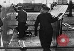 Immagine di Assemblaggio di un piano United States USA, 1917, secondo 50 filmato di repertorio 65675048529