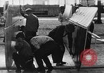 Immagine di Assemblaggio di un piano United States USA, 1917, secondo 54 filmato di repertorio 65675048529