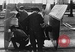 Immagine di Assemblaggio di un piano United States USA, 1917, secondo 59 filmato di repertorio 65675048529