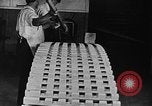 Immagine di Assemblaggio di un piano United States USA, 1917, secondo 14 filmato di repertorio 65675048530