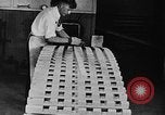 Immagine di Assemblaggio di un piano United States USA, 1917, secondo 26 filmato di repertorio 65675048530