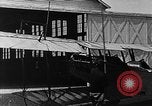 Standbild Curtiss JN 4D Flugzeuge United States USA, 1917, aus Sekunde 10 historischem Filmmaterial Videoclip 65675048543