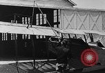 Standbild Curtiss JN 4D Flugzeuge United States USA, 1917, aus Sekunde 11 historischem Filmmaterial Videoclip 65675048543