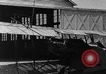 Standbild Curtiss JN 4D Flugzeuge United States USA, 1917, aus Sekunde 12 historischem Filmmaterial Videoclip 65675048543