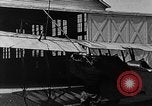 Standbild Curtiss JN 4D Flugzeuge United States USA, 1917, aus Sekunde 13 historischem Filmmaterial Videoclip 65675048543