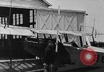 Standbild Curtiss JN 4D Flugzeuge United States USA, 1917, aus Sekunde 16 historischem Filmmaterial Videoclip 65675048543
