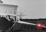 Standbild Curtiss JN 4D Flugzeuge United States USA, 1917, aus Sekunde 19 historischem Filmmaterial Videoclip 65675048543
