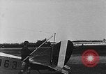 Standbild Curtiss JN 4D Flugzeuge United States USA, 1917, aus Sekunde 32 historischem Filmmaterial Videoclip 65675048543