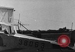 Standbild Curtiss JN 4D Flugzeuge United States USA, 1917, aus Sekunde 42 historischem Filmmaterial Videoclip 65675048543