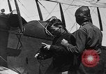 Standbild Curtiss JN 4D Flugzeuge United States USA, 1917, aus Sekunde 59 historischem Filmmaterial Videoclip 65675048543