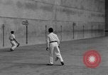 Standbild Jai Alai Spiel Spanien, 1956, aus Sekunde 10 historischem Filmmaterial Videoclip 65675048546