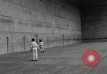Standbild Jai Alai Spiel Spanien, 1956, aus Sekunde 20 historischem Filmmaterial Videoclip 65675048546