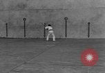Standbild Jai Alai Spiel Spanien, 1956, aus Sekunde 36 historischem Filmmaterial Videoclip 65675048546