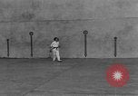 Standbild Jai Alai Spiel Spanien, 1956, aus Sekunde 37 historischem Filmmaterial Videoclip 65675048546