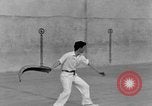 Standbild Jai Alai Spiel Spanien, 1956, aus Sekunde 49 historischem Filmmaterial Videoclip 65675048546