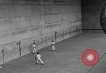 Standbild Jai Alai Spiel Spanien, 1956, aus Sekunde 53 historischem Filmmaterial Videoclip 65675048546