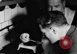 Standbild Koch Spanien, 1956, aus Sekunde 8 historischem Filmmaterial Videoclip 65675048548
