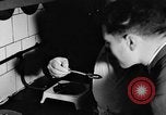 Standbild Koch Spanien, 1956, aus Sekunde 9 historischem Filmmaterial Videoclip 65675048548