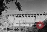 Standbild hydro elektrische Anlage Spanien, 1956, aus Sekunde 29 historischem Filmmaterial Videoclip 65675048551