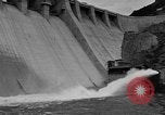 Standbild hydro elektrische Anlage Spanien, 1956, aus Sekunde 32 historischem Filmmaterial Videoclip 65675048551