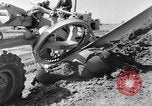 Immagine di Veicolo cingolato Spagna, 1956, secondo 61 filmato di repertorio 65675048552