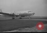 Standbild Generalleutnant Norstad Holland Niederlande, 1951, aus Sekunde 8 historischem Filmmaterial Videoclip 65675048593