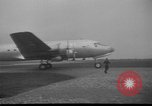 Standbild Generalleutnant Norstad Holland Niederlande, 1951, aus Sekunde 12 historischem Filmmaterial Videoclip 65675048593