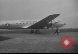 Standbild Generalleutnant Norstad Holland Niederlande, 1951, aus Sekunde 15 historischem Filmmaterial Videoclip 65675048593