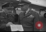 Standbild Generalleutnant Norstad Holland Niederlande, 1951, aus Sekunde 38 historischem Filmmaterial Videoclip 65675048593