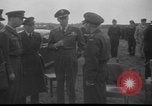 Standbild Generalleutnant Norstad Holland Niederlande, 1951, aus Sekunde 55 historischem Filmmaterial Videoclip 65675048593