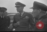 Standbild Generalleutnant Norstad Holland Niederlande, 1951, aus Sekunde 58 historischem Filmmaterial Videoclip 65675048593