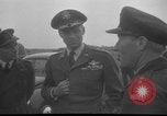 Standbild Generalleutnant Norstad Holland Niederlande, 1951, aus Sekunde 60 historischem Filmmaterial Videoclip 65675048593