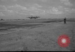 Standbild Gloster Meteor Düsenflugzeuge Volkel Holland, 1951, aus Sekunde 8 historischem Filmmaterial Videoclip 65675048594