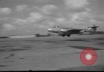 Standbild Gloster Meteor Düsenflugzeuge Volkel Holland, 1951, aus Sekunde 9 historischem Filmmaterial Videoclip 65675048594